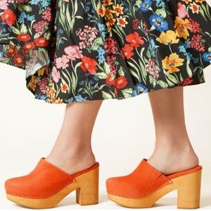 Charlotte Stone Marlo in Tangerine (excellent condition)